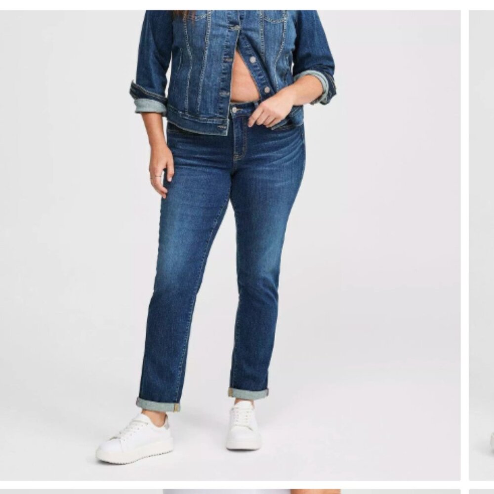 NWOT Torrid Perfect Boyfriend Mid-Rise Jean